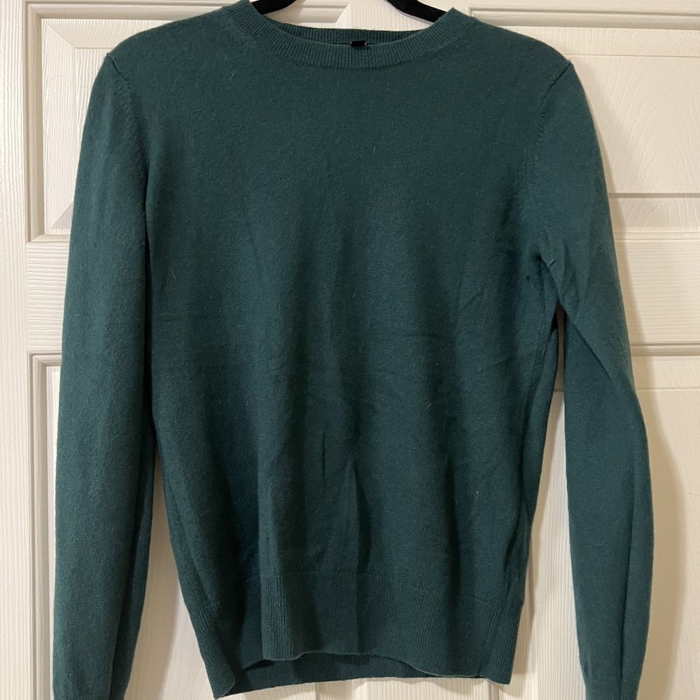 Uniqlo Cashmere Sweater